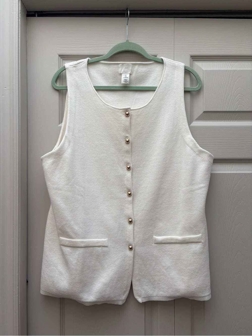 H&M Cream Knit Sleeveless Vest - Picture 2 of 5